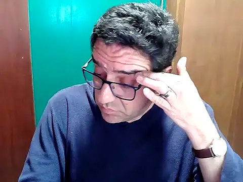 FernandoReuterG online show from 12/02/25, 04:18