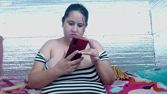 EMILY-NESSA online show from 02/24/25, 10:25