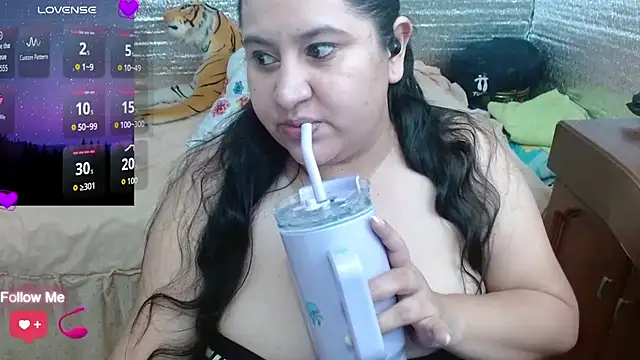 EMILY-NESSA online show from 09/16/25, 01:56