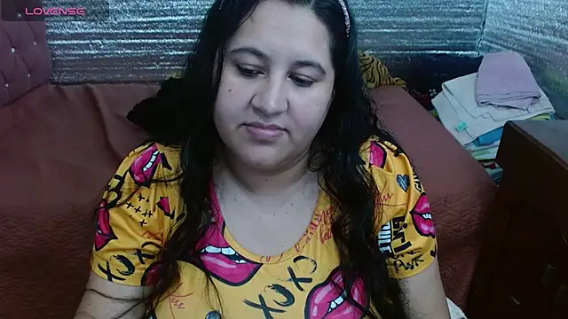 EMILY-NESSA online show from 10/02/25, 03:19