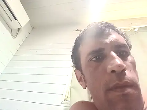 Hotcasados69 online show from 04/12/26, 11:15