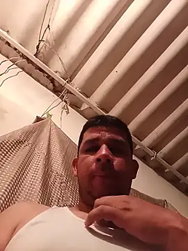 Snapshot of El-reyleon chatting on 07/03/26, 12:17 El-reyleon online show from 07/03/26, 12:17