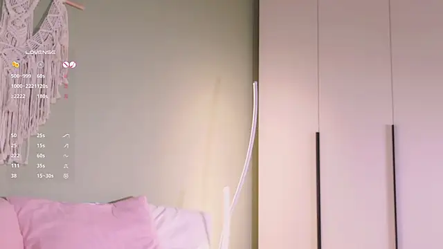 Rinas secret online show from 10/31/25, 09:54