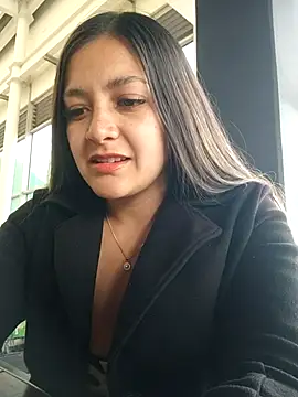 alana 69 online show from 10/16/25, 09:49