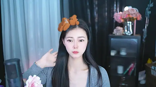 Ocean--Lili online show from 03/13/25, 05:18