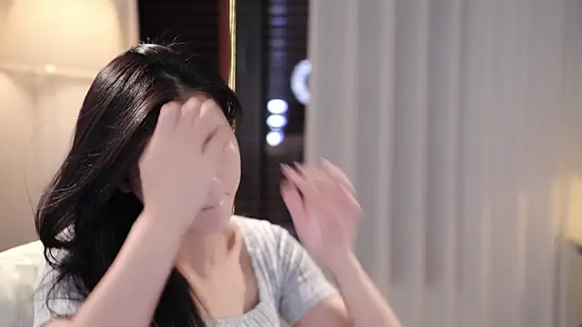 Ocean--Lili online show from 09/22/25, 02:08