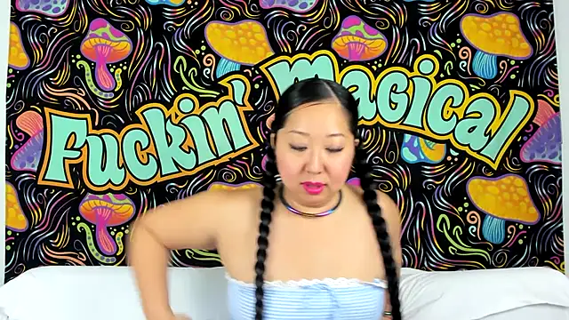 Lexie-Mack online show from 11/12/25, 05:24