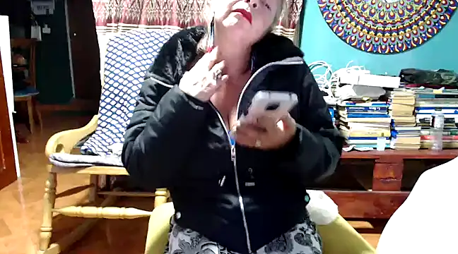 Snapshot of marinadenoche chatting on 01/23/25, 03:48 marinadenoche online show from 01/23/25, 03:48