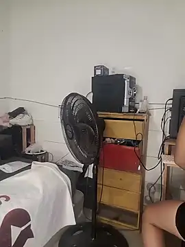 ZaraHoney online show from 01/23/25, 01:51