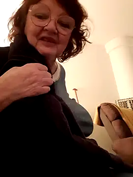 sheerazade online show from 12/04/24, 10:51