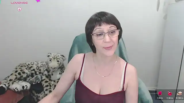 Snapshot of Ammillia chatting on 02/16/25, 06:10 Ammillia online show from 02/16/25, 06:10