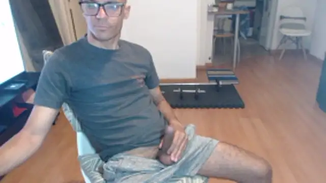 guachin hunk online show from 12/17/25, 06:25