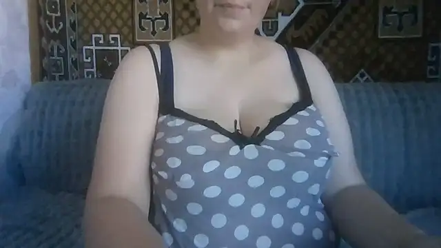 Snapshot of Diana_Britt chatting on 06/24/26, 06:23 Diana Britt online show from 06/24/26, 06:23