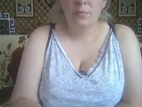 Snapshot of Diana_Britt chatting on 07/21/26, 11:23 Diana Britt online show from 07/21/26, 11:23