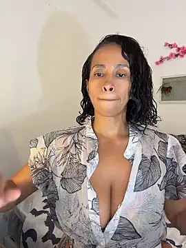 Snapshot of ThaliaGomex chatting on 06/06/26, 12:27 ThaliaGomex online show from 06/06/26, 12:27