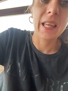 LadyChantale online show from 01/21/25, 02:37