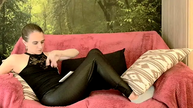 LadyChantale online show from 02/17/25, 07:53