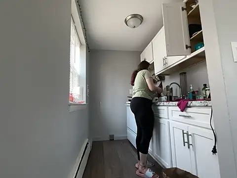 Snowbunnycake 131 online show from 11/24/25, 08:19