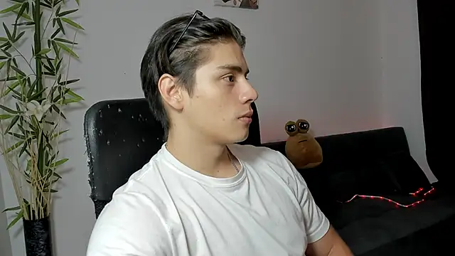 Giordano Russo online show from 01/12/25, 05:45