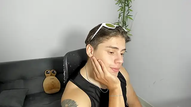 Giordano Russo online show from 03/15/25, 05:08