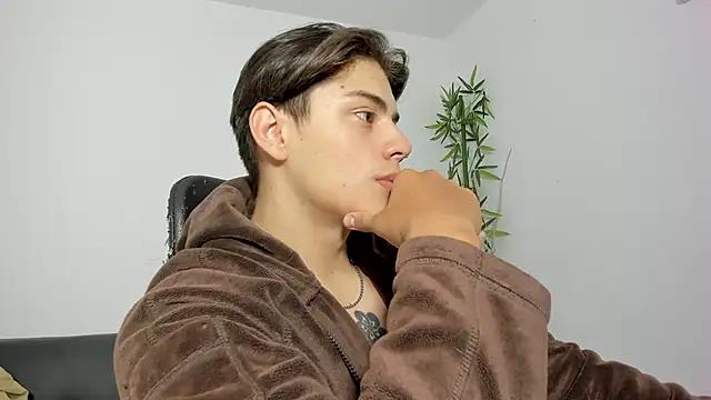 Giordano Russo online show from 03/19/25, 01:51