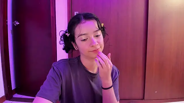  Lunnaa  online show from 02/23/25, 05:01