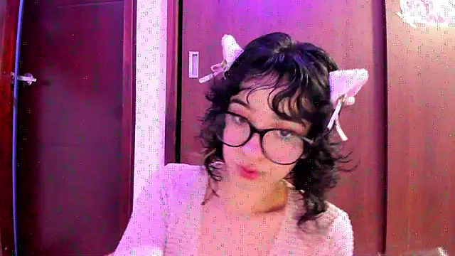  Lunnaa  online show from 10/27/25, 12:58