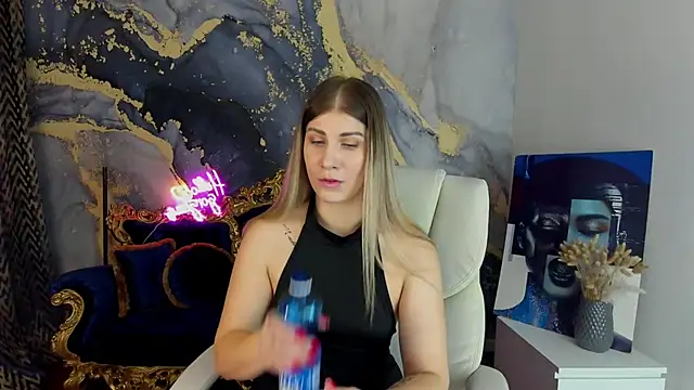 CassandraGood online show from 03/16/25, 09:49