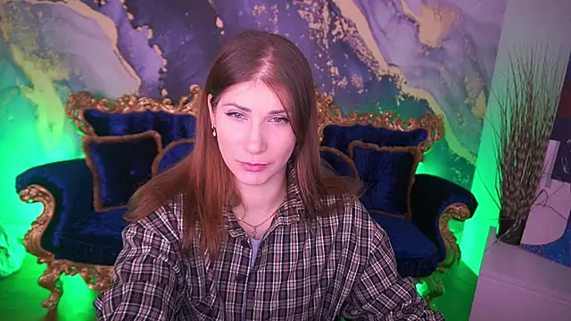 CassandraGood online show from 12/19/25, 07:48