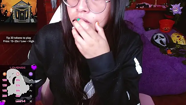 MidoriQuiinn online show from 10/12/25, 02:05