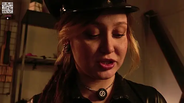 Snapshot of VortexProject chatting on 11/18/25, 02:43 VortexProject online show from 11/18/25, 02:43