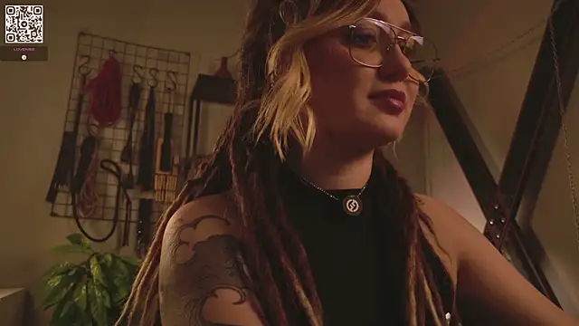 Snapshot of VortexProject chatting on 11/28/25, 01:14 VortexProject online show from 11/28/25, 01:14