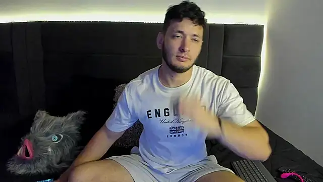 alejandro  2 online show from 10/15/25, 04:29