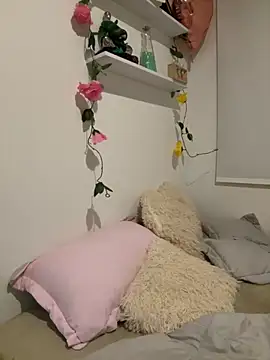 oriana zoeee online show from 11/14/25, 12:20