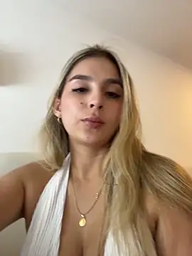 oriana zoeee online show from 05/30/26, 12:19