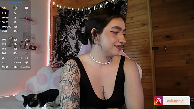 valenor  online show from 02/27/25, 03:04