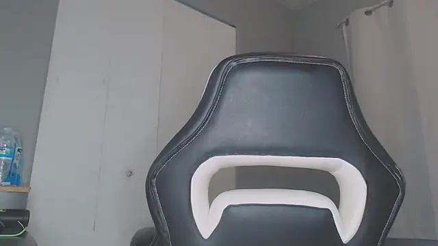 ChrisVacher online show from 01/03/25, 03:16