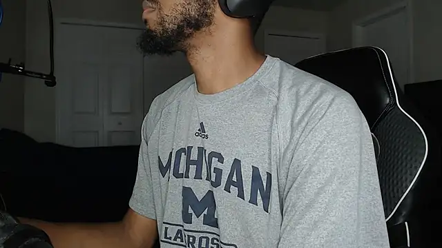 ChrisVacher online show from 09/12/25, 02:44