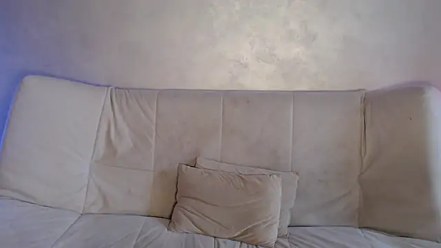 Snapshot of -Yummybabes- chatting on 09/19/25, 01:56 -Yummybabes- online show from 09/19/25, 01:56