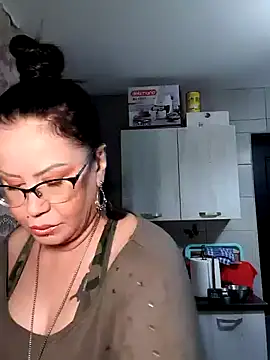 x  KHALEESI  x online show from 01/06/25, 09:00