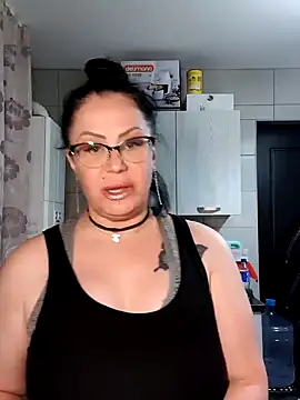 x  KHALEESI  x online show from 02/10/25, 09:25