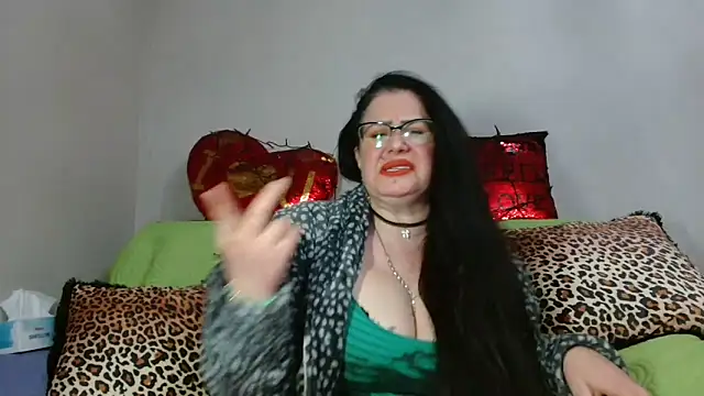 x  KHALEESI  x online show from 02/11/25, 08:42