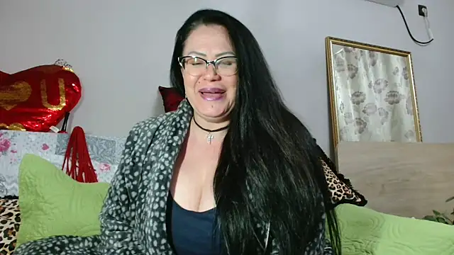 x  KHALEESI  x online show from 03/12/25, 11:22