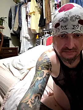 Snapshot of smoke777999 chatting on 11/18/25, 11:03 smoke777999 online show from 11/18/25, 11:03