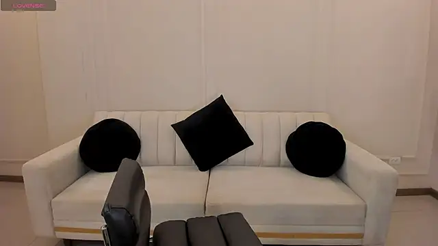 NinaMichelle online show from 05/26/26, 04:58