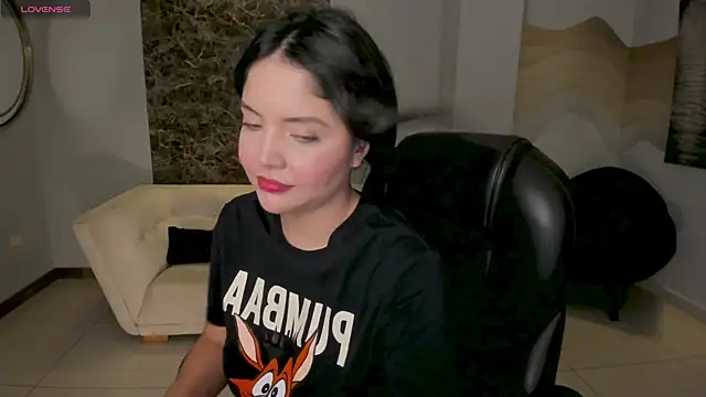 Snapshot of NinaMichelle chatting on 06/30/26, 06:20 NinaMichelle online show from 06/30/26, 06:20
