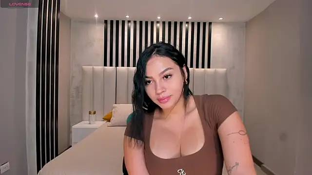 MollyJones  online show from 07/06/26, 07:16