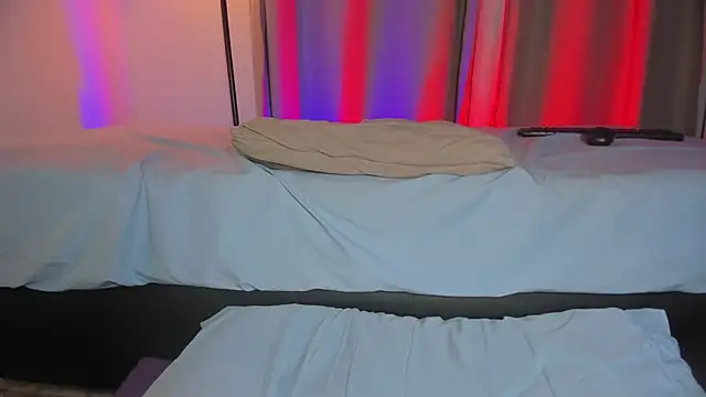 hot booty  online show from 10/14/25, 10:32