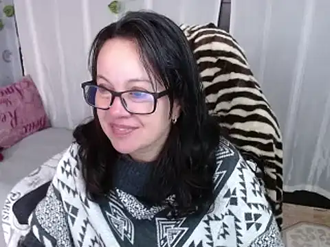 Sonialorens  online show from 02/13/25, 02:09