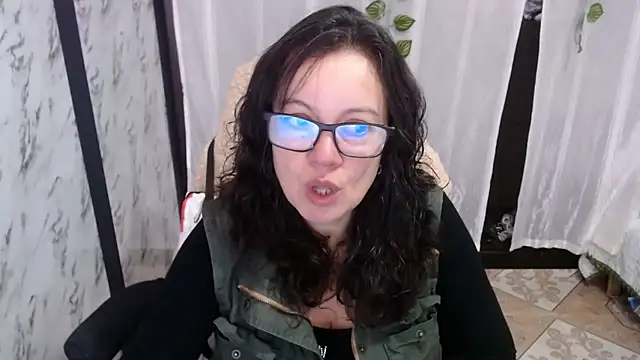 Sonialorens  online show from 03/05/25, 12:44